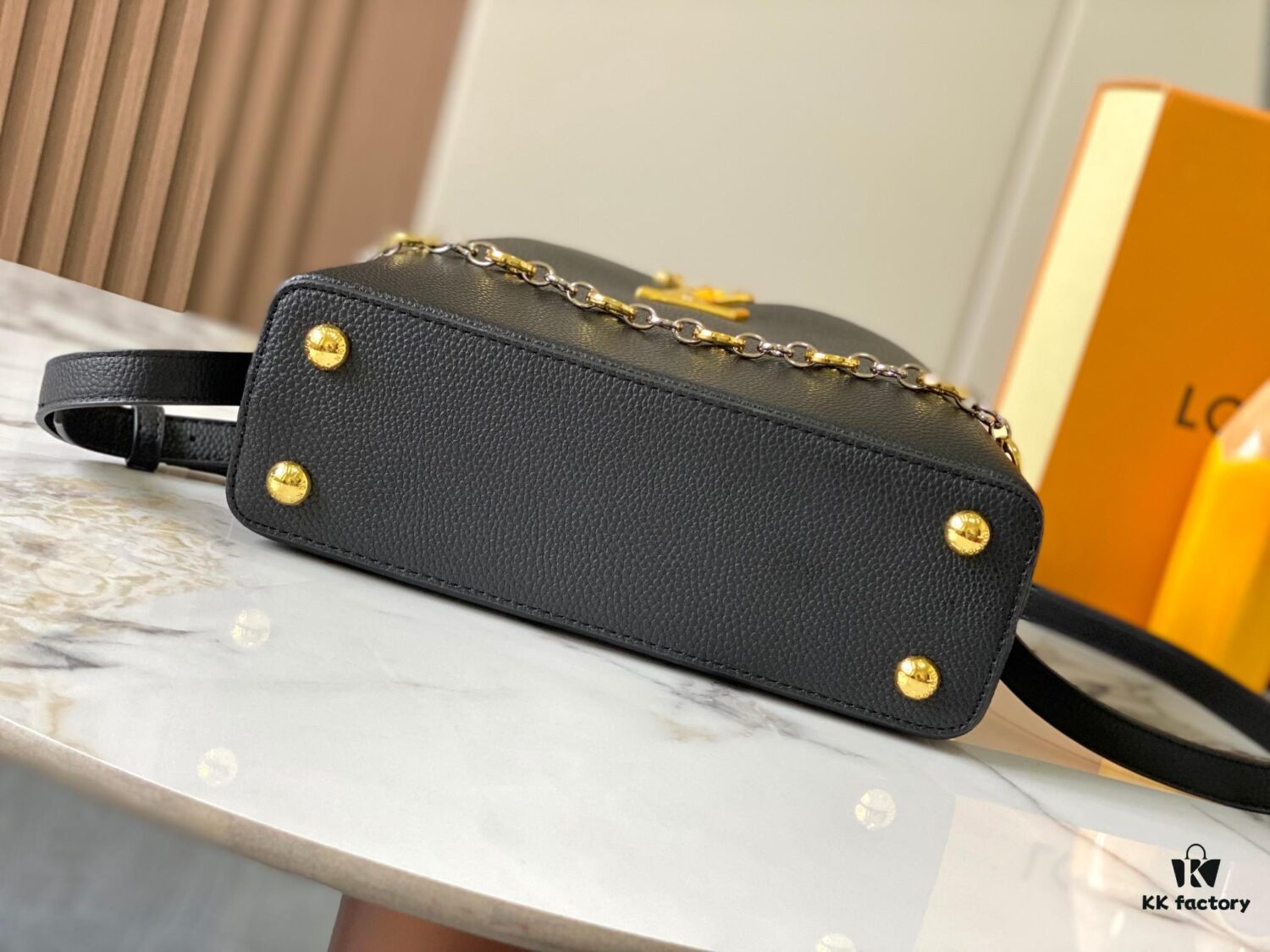 69307b4e6e68136f4d9a6e5b Top Quality Original Guangzhou Stock 🇫🇷 M12936 Capucines BB Handbag