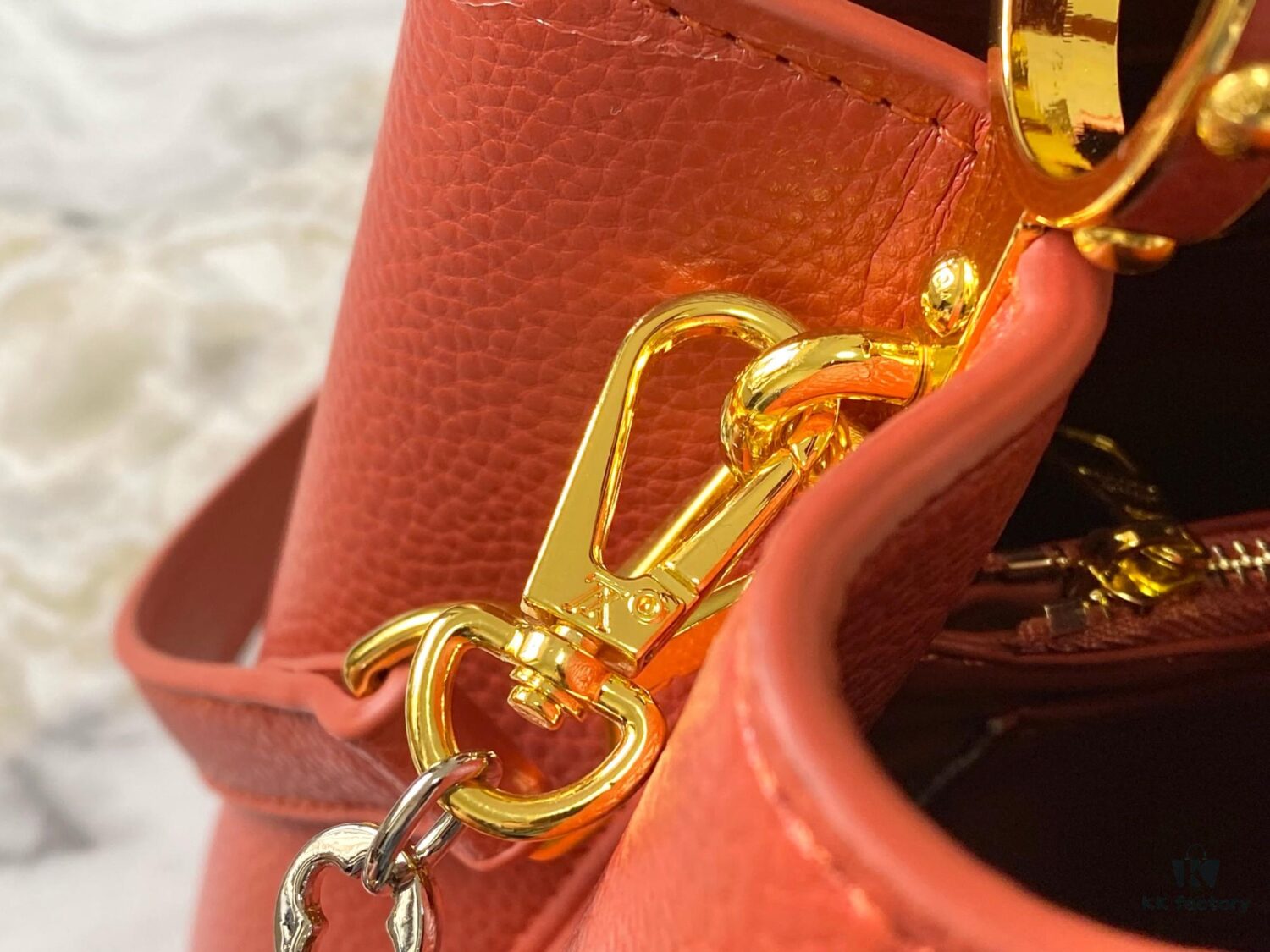 69307b586e68136f4d9a6e6f Top Quality Original Guangzhou Stock 🇫🇷 M12938 Medium Capucines Handbag from ChainOnYou Collection