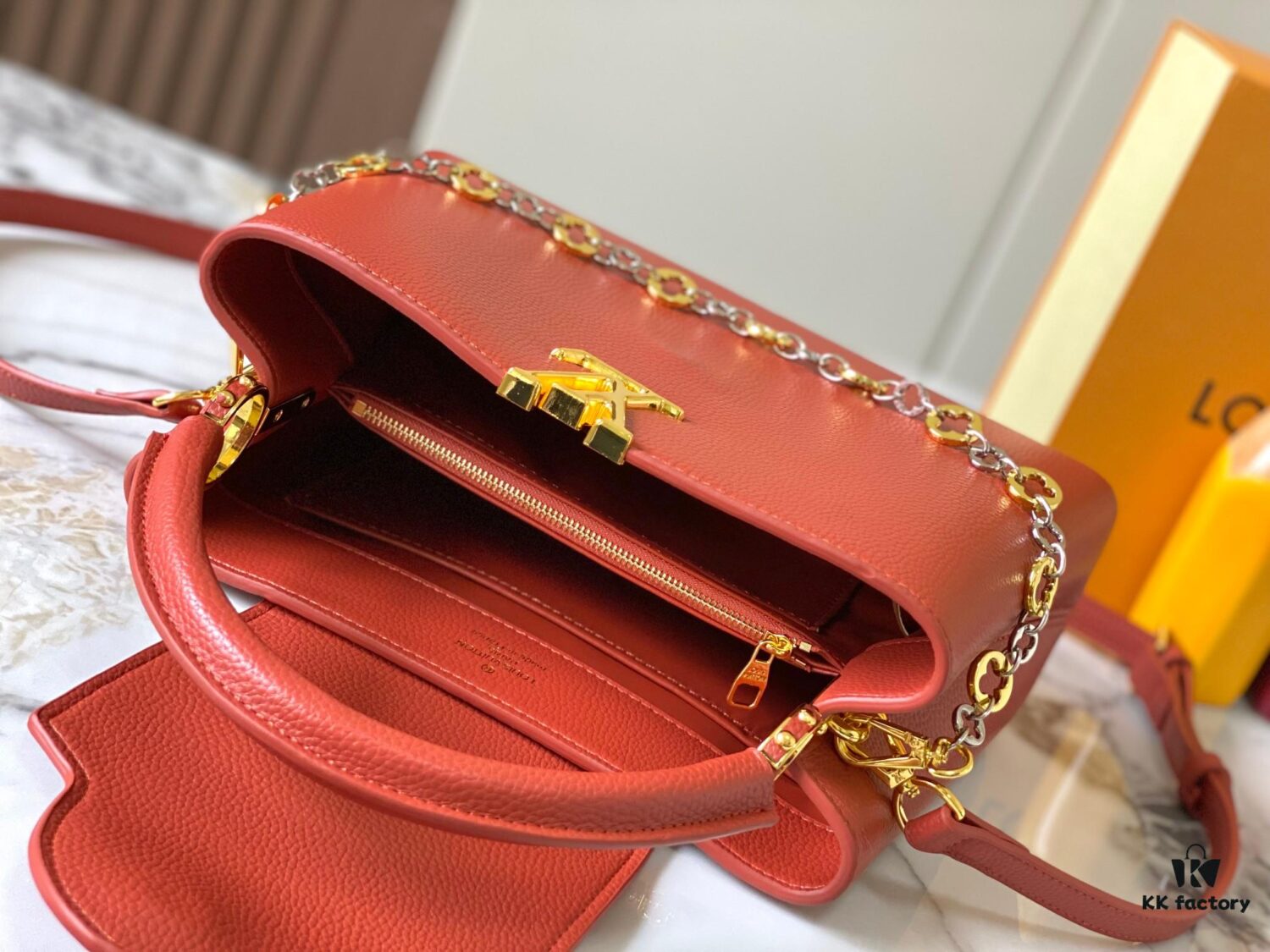 69307b5a6e68136f4d9a6e70 Top Quality Original Guangzhou Stock 🇫🇷 M12938 Medium Capucines Handbag from ChainOnYou Collection