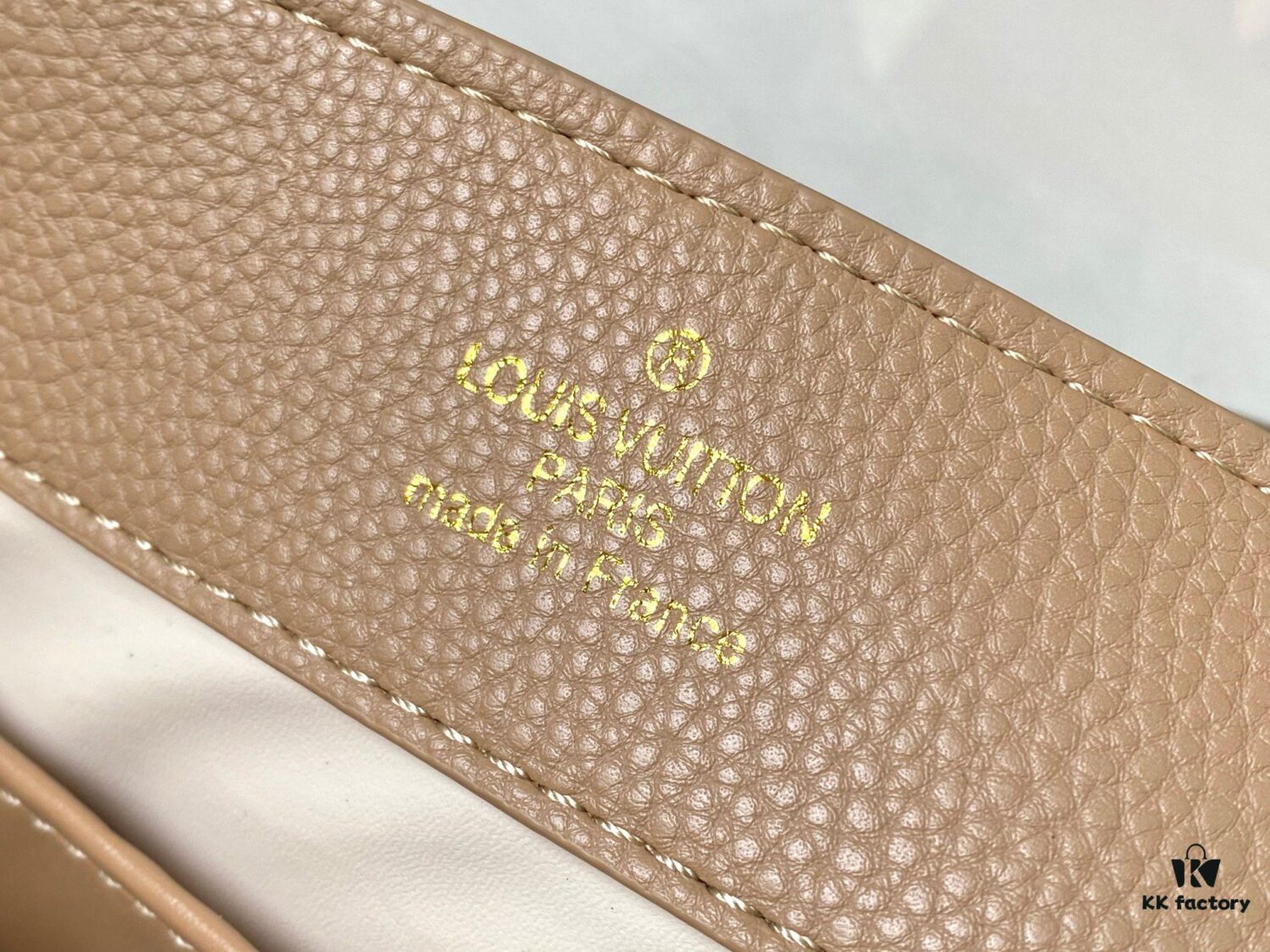 69307b696e68136f4d9a6e8e Top Quality Original Guangzhou Stock 🇫🇷 M12938 ChainOnYou Capucines Medium Handbag in Taurillon Cowhide Leather