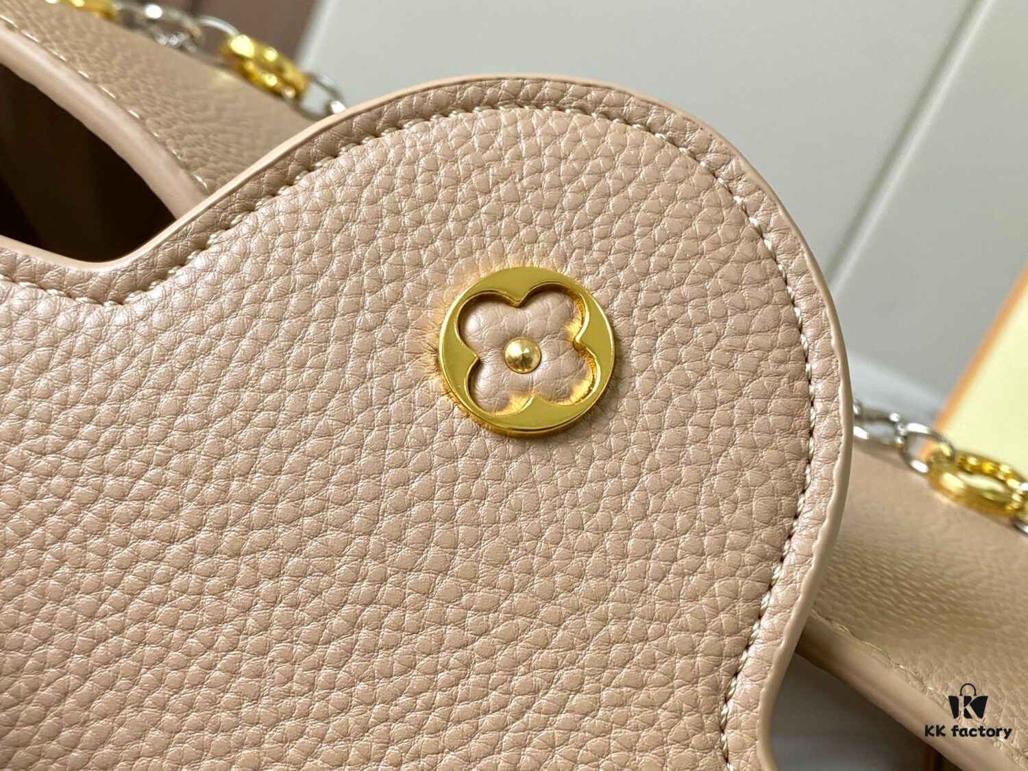 69307b6c6e68136f4d9a6e93 Top Quality Original Guangzhou Stock 🇫🇷 M12936 Capucines BB Handbag