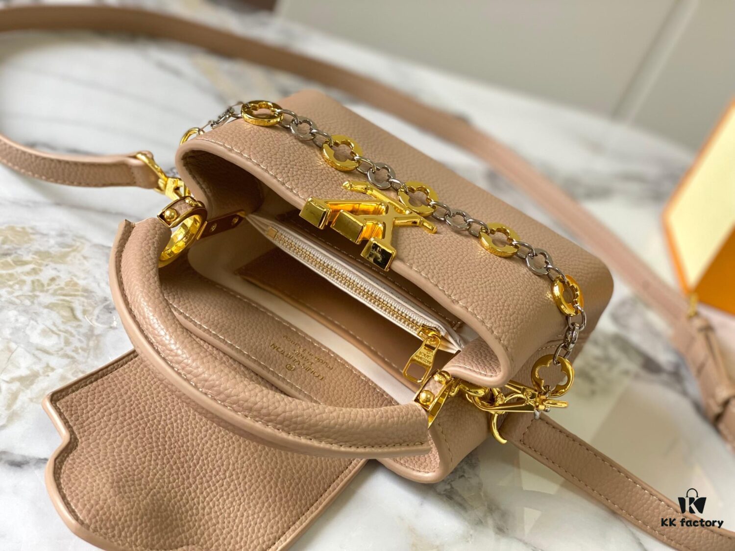 69307b716e68136f4d9a6e9c Top Quality Original Guangzhou Stock 🇫🇷 M12935 Capucines Mini Bag from the Capucines Chain On You Collection