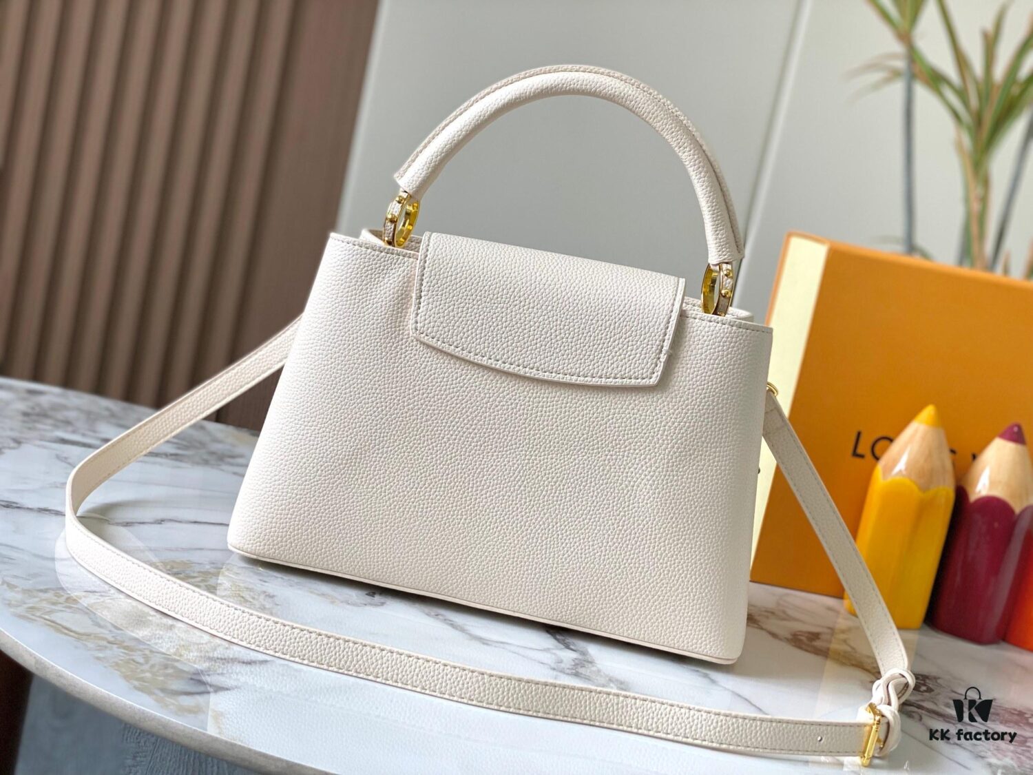 69307b746e68136f4d9a6ea1 Top Quality Original Guangzhou Stock 🇫🇷 M12938 ChainOnYou Series Capucines Medium Handbag in Taurillon Cowhide Leather