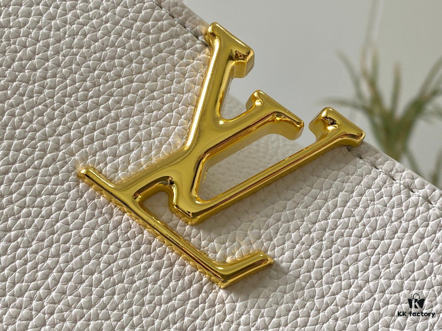 69307b766e68136f4d9a6ea4 Top Quality Original Guangzhou Stock 🇫🇷 M12938 ChainOnYou Series Capucines Medium Handbag in Taurillon Cowhide Leather