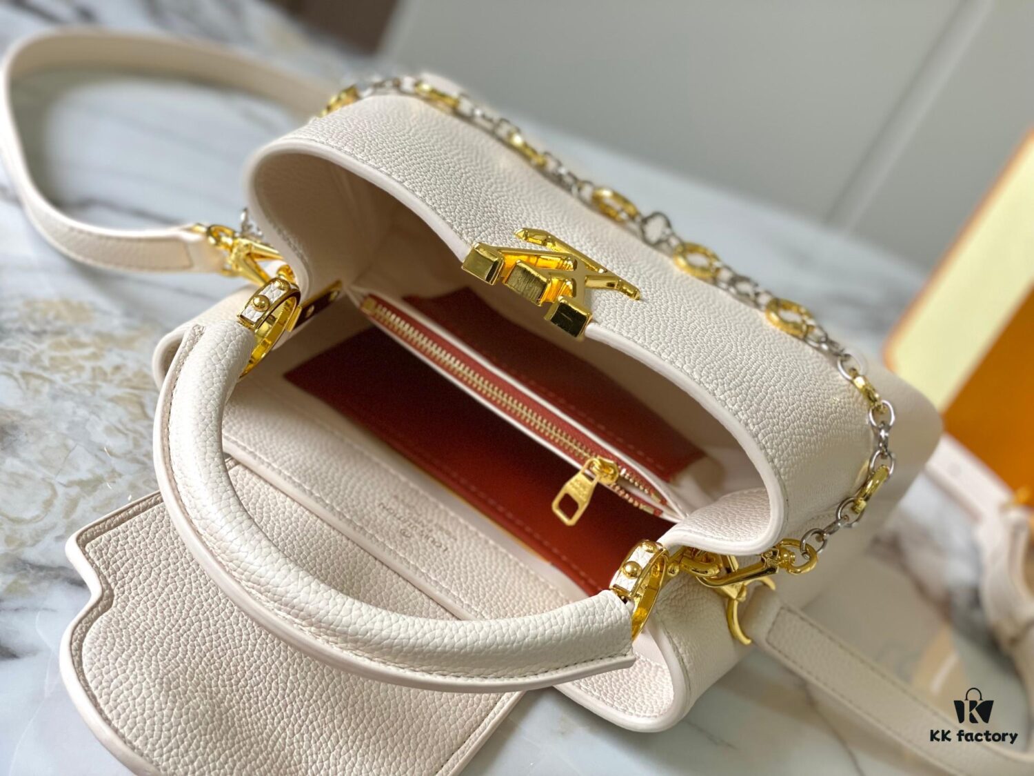 69307b7c6e68136f4d9a6eac Top Quality Original Guangzhou Stock 🇫🇷 M12936 Capucines BB Handbag