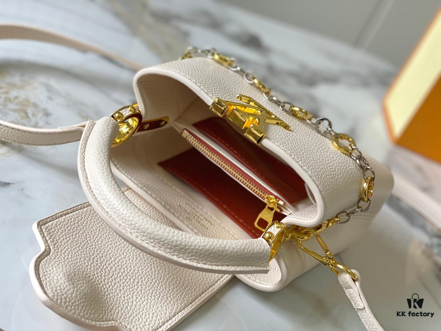 69307b816e68136f4d9a6eb6 Top Quality Original Guangzhou Stock 🇫🇷 M12935 Capucines Mini Bag from the Capucines Chain On You Collection