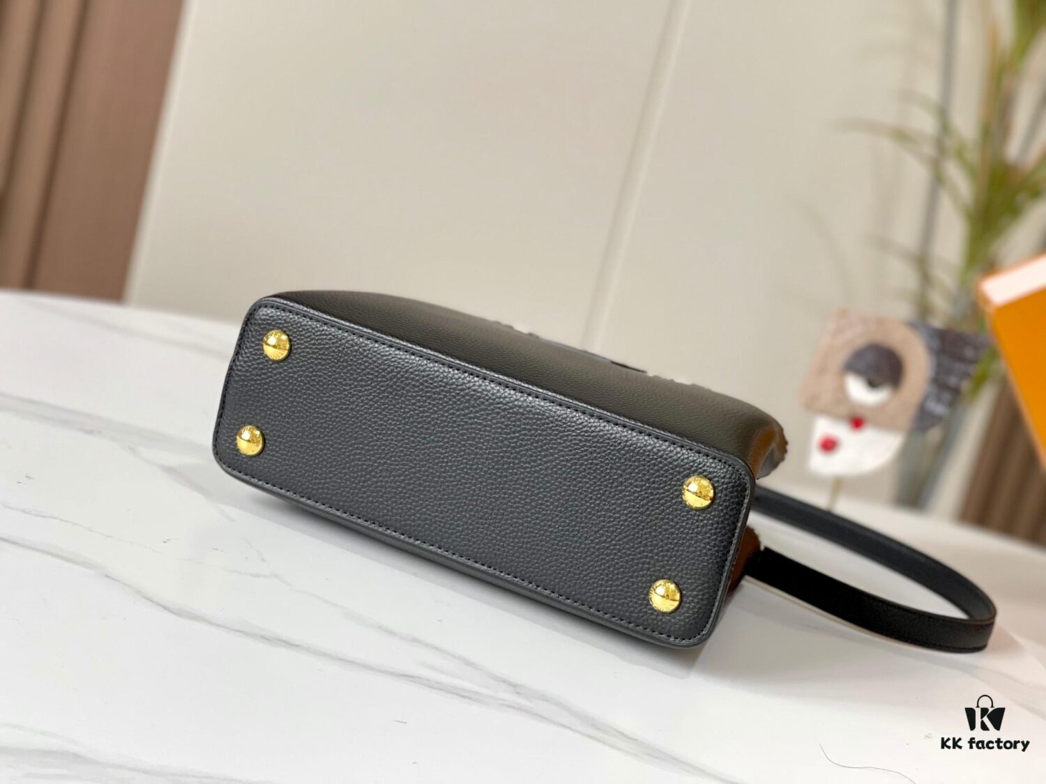 Exclusive On-Hand Shot - Upgraded M95508 CAPUCINES Small Handbag