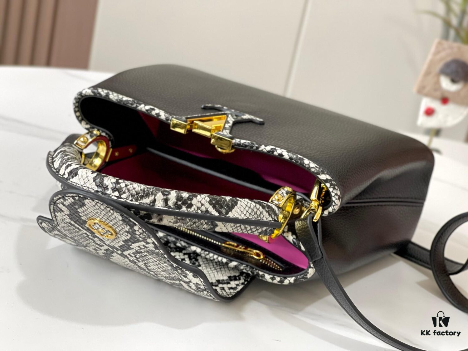 Exclusive On-Hand Shot - Upgraded M95508 CAPUCINES Small Handbag