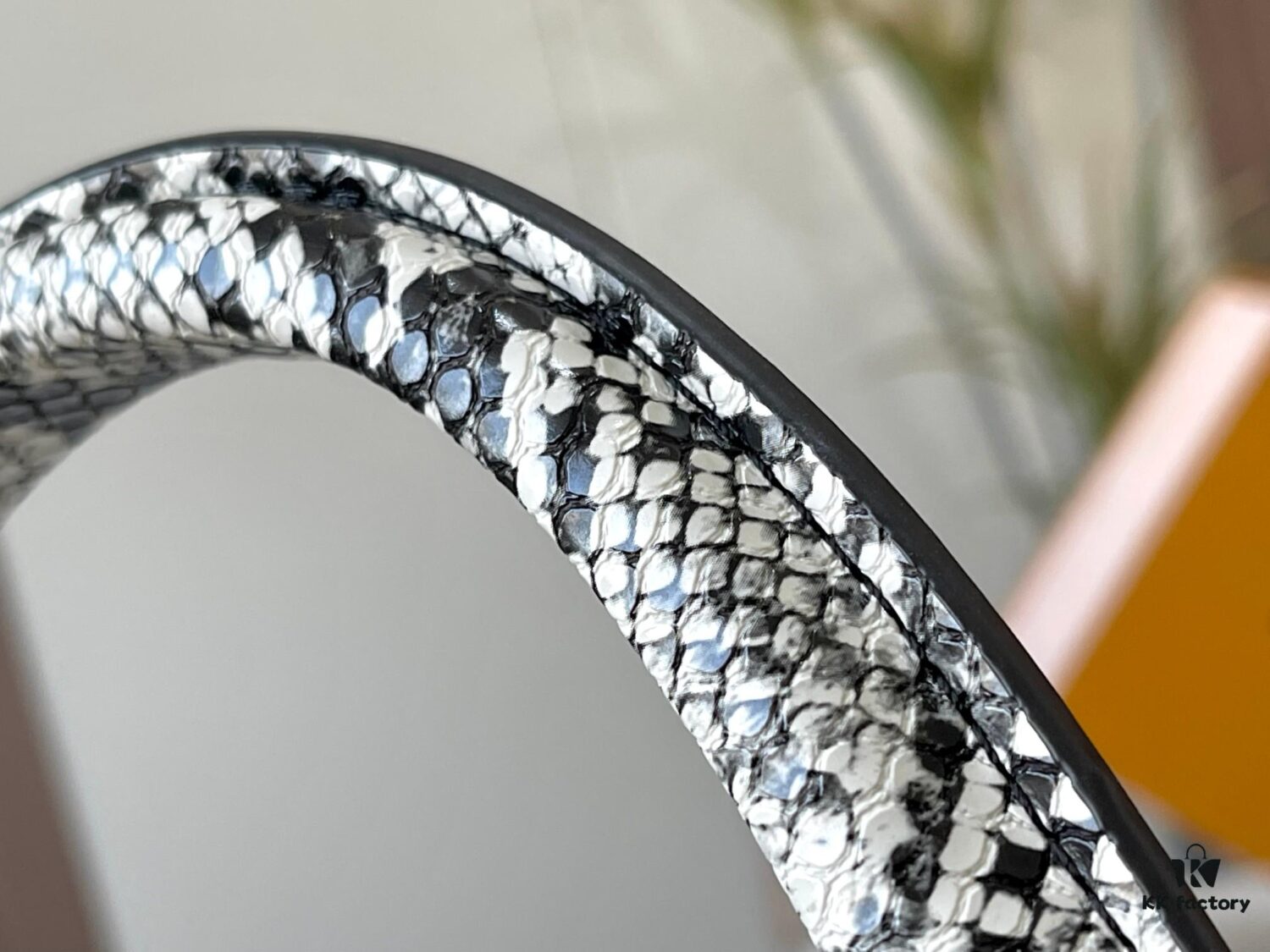 Exclusive Real Shot - Upgraded M95508 CAPUCINES Small Bag