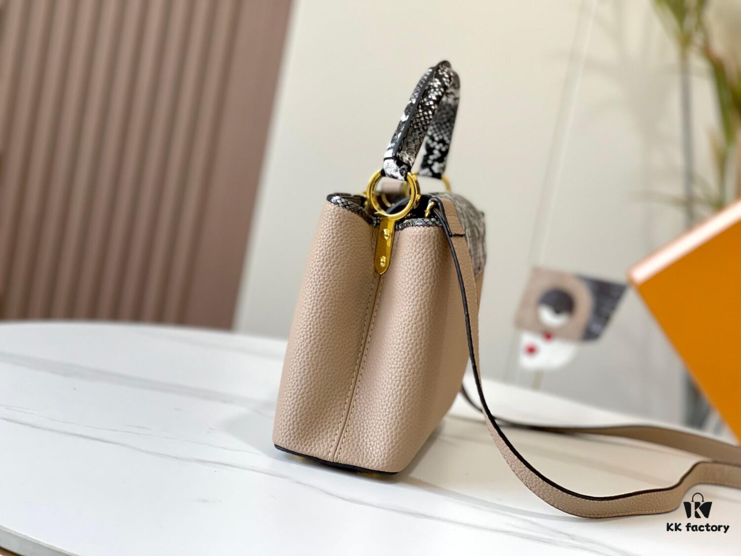 Exclusive On-site Photo - Upgraded M95508 CAPUCINES Small Handbag