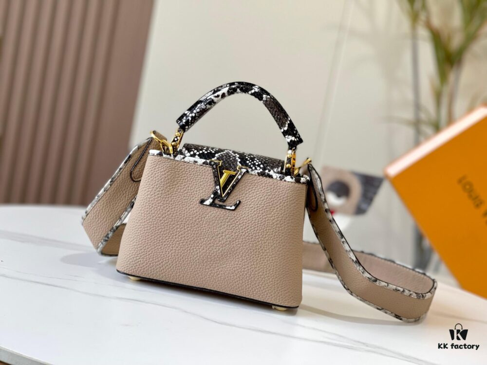 Exclusive On-hand Photo - Upgraded M95509 CAPUCINES Mini Bag