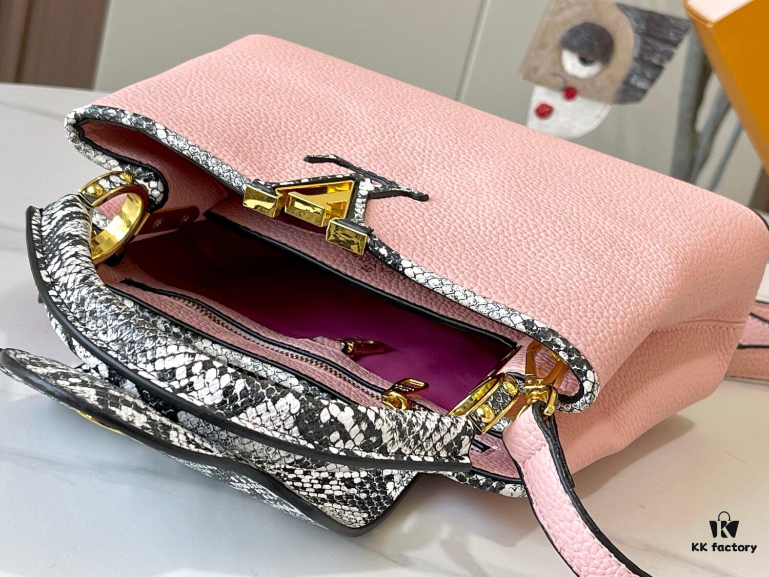 Exclusive On-site Photo - Upgraded M95508 CAPUCINES Small Handbag