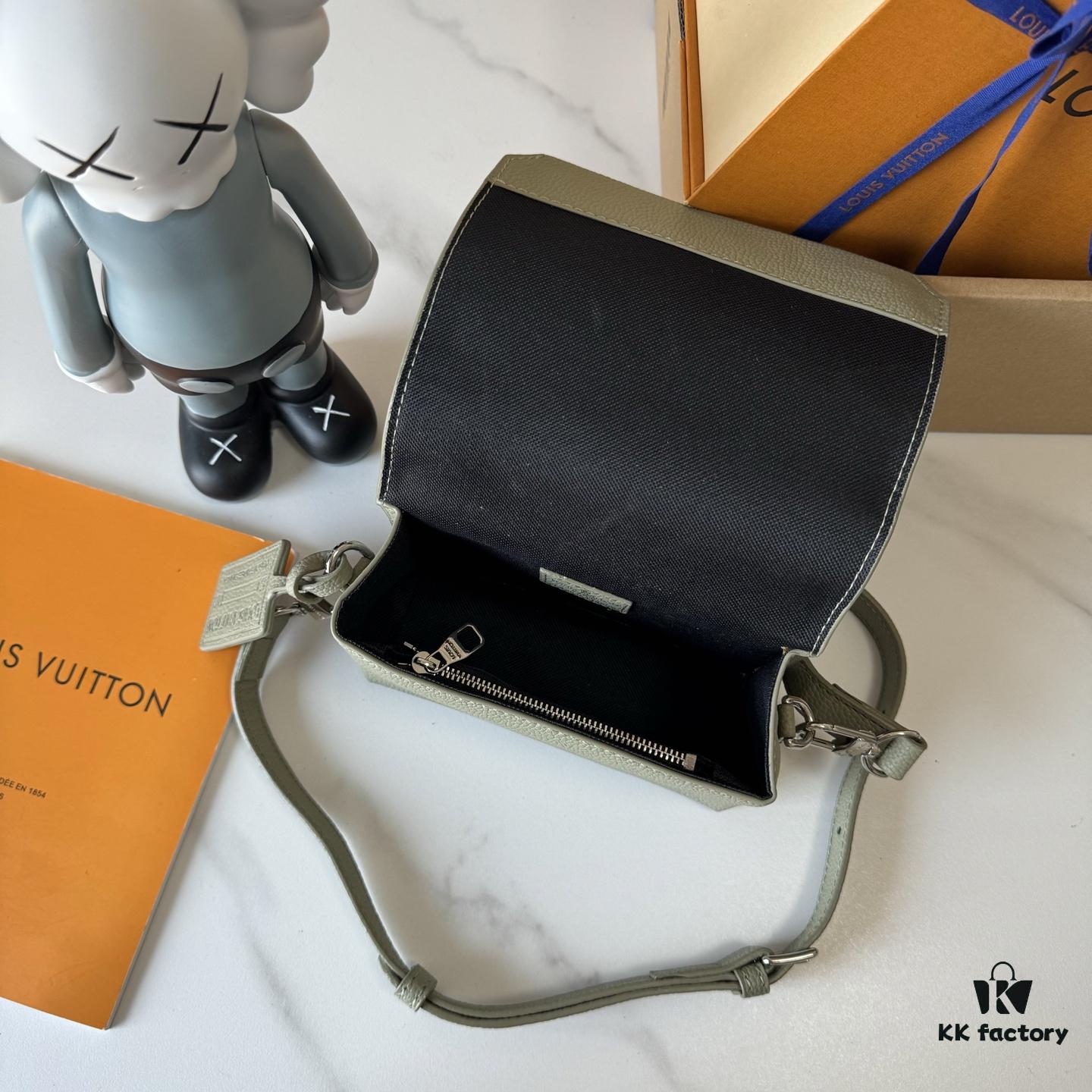 Upgraded Version M82085 M82086 Full Leather Black Light Green Black Floral Monogram Men's Free Shipping Messenger Bag Flap Mini Handbag