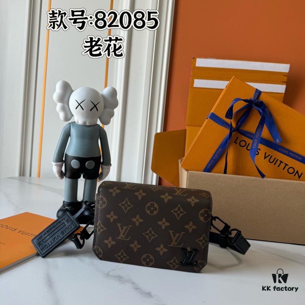 Upgraded Version M82085 M82086 Full Leather Black, Light Green, Black Floral, Monogram Men's Free Shipping Messenger Bag Series Flap Mini Handbag