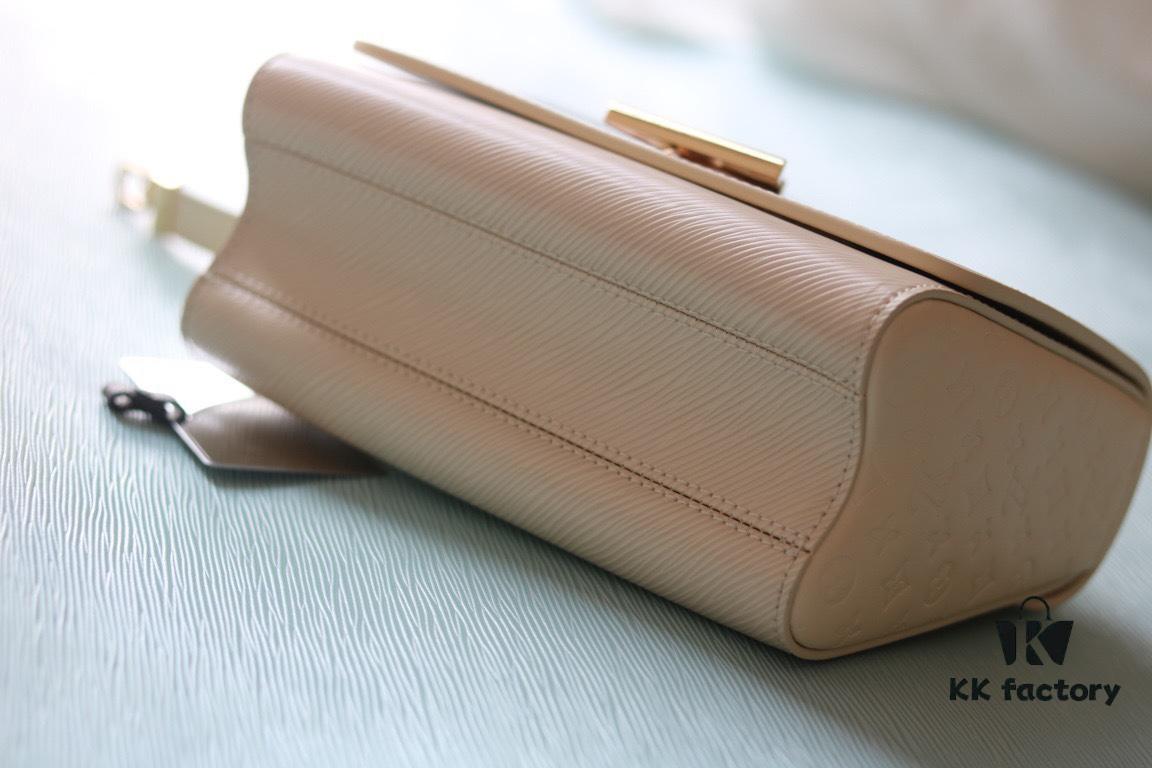 Exclusive Real Shot Top Original Version Slim Twist MM Handbag Model No.: 50507/12736/11879