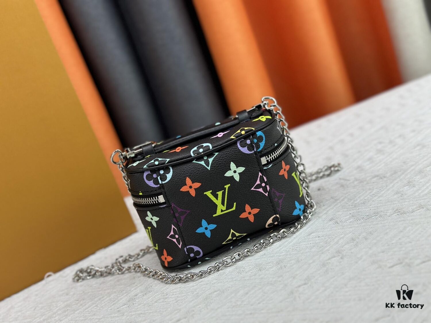 Upgraded Original M13747 M44495 M42265 M44936 M42263 LV Takashi Murakami Nice Mini Nano Pouch with Monogram Print in 33 Vibrant Colors, 2025 LV x Takashi Murakami Collaboration White Tricolor and Black Tricolor Twelve-Section Series, Popular Worldwide Among Celebrities