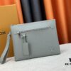 iPad Pouch Bag Designed for the Latest Tablet Models