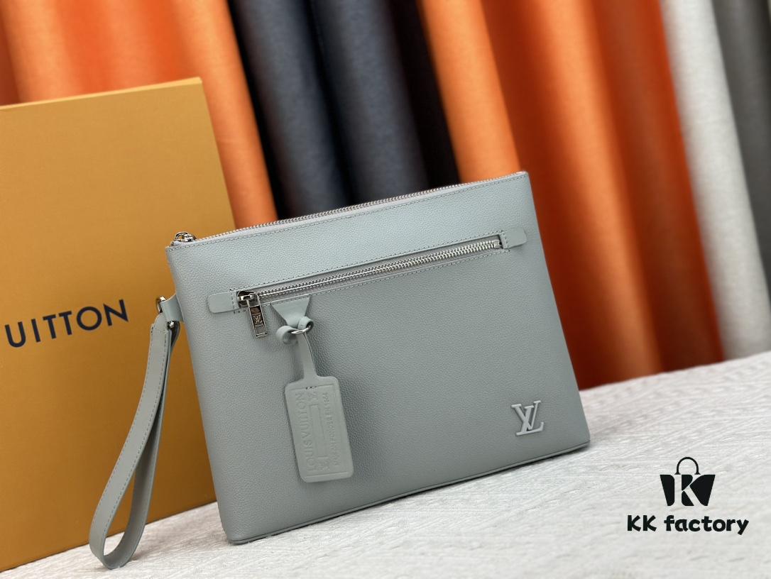 iPad Pouch Bag Designed for the Latest Tablet Models