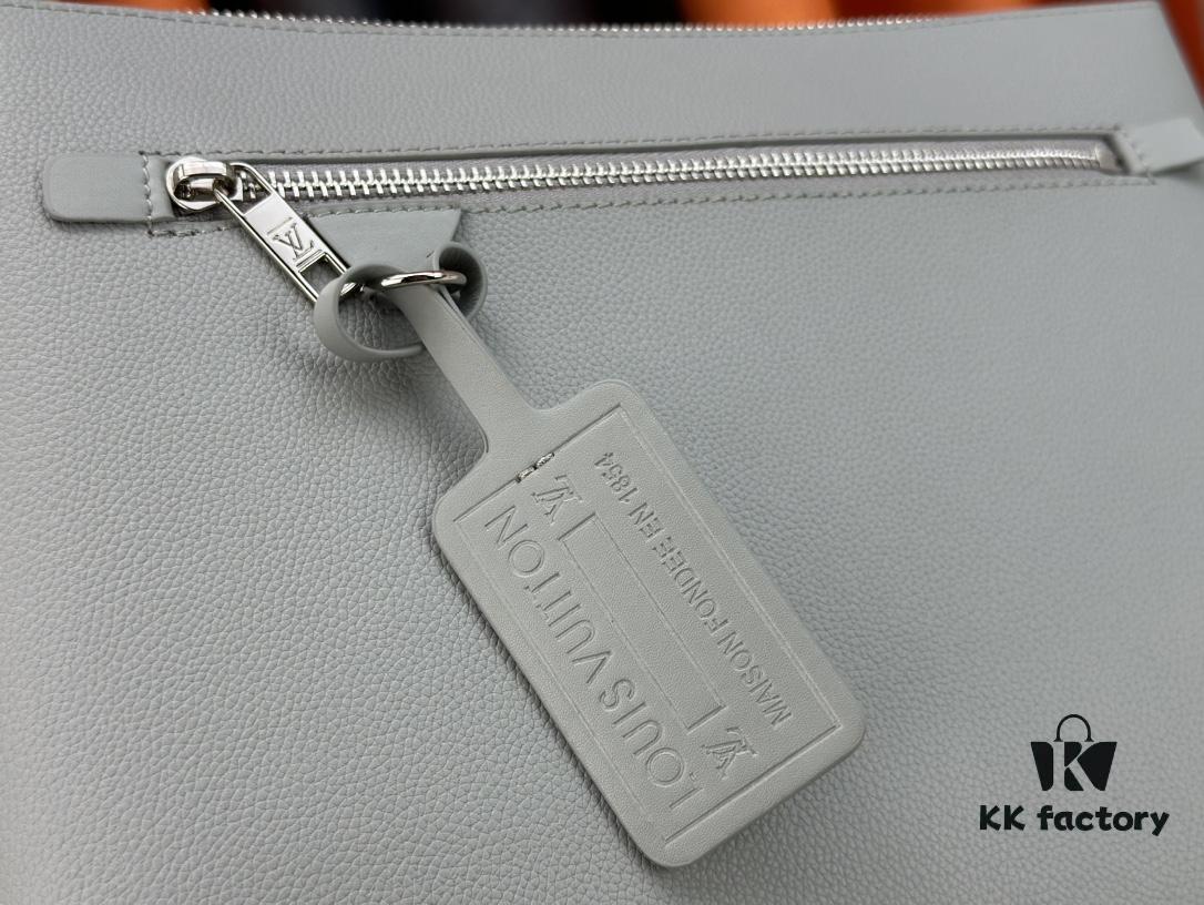 iPad Pouch Bag Designed for the Latest Tablet Models