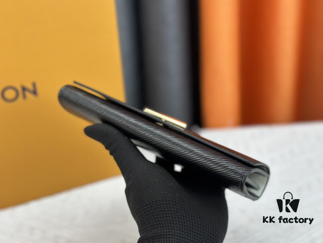 Twist Wallet M61179 Crafted from Epi Leather