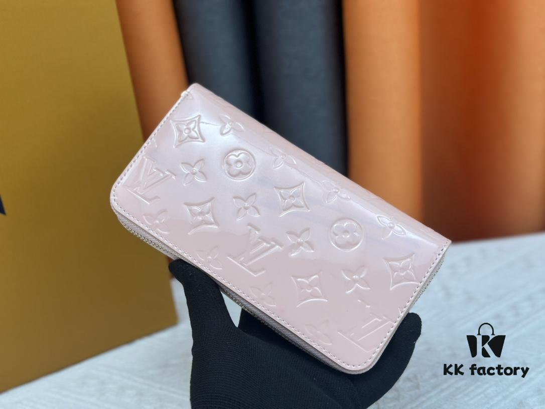 LV Zippy Wallet in Embossed Calfskin with Smooth Leather Trim