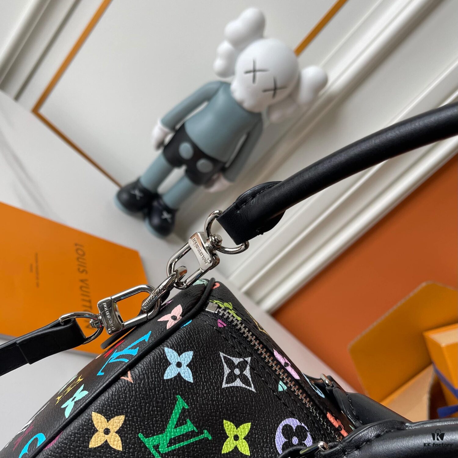 Upgraded Version (Authentic Photos, Faithful Reproduction) M13805-M13085-M13257 M13806 40391 40390 LV x Murakami Takashi Collaboration Nano Speedy Bag