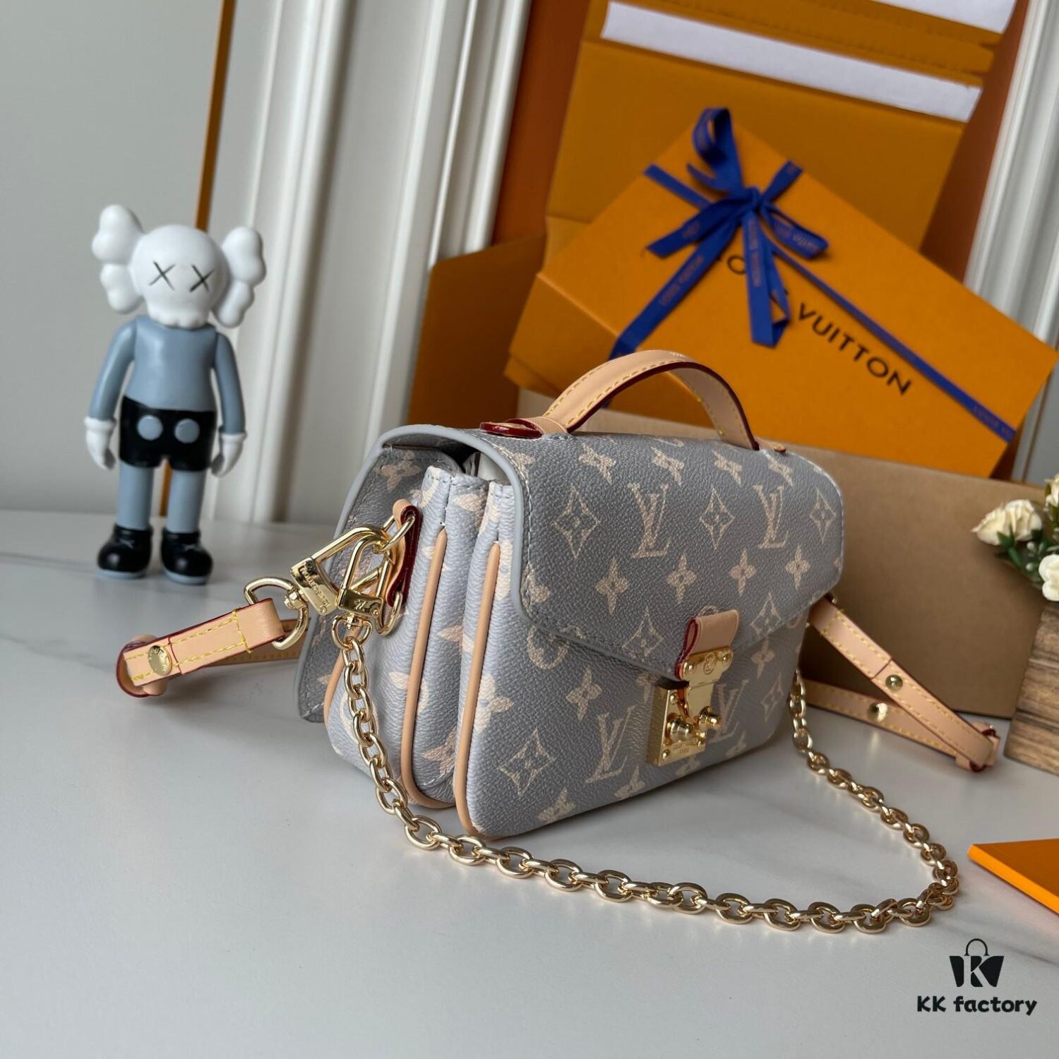 Upgraded Version 160 (Official Color Match Gray Floral 12429) (High-Quality Replica) M12429 M23940 M40749 M46914 M46279 M22834 M46595 LV Men's Messenger Bag Small East West Métis Handbag