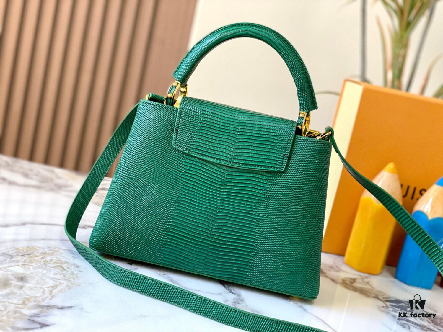 Top-Grade Original Guangzhou Stock M12297 Green Lizard Skin with Gold Diamond Crown Triangle Capucines BB Bag