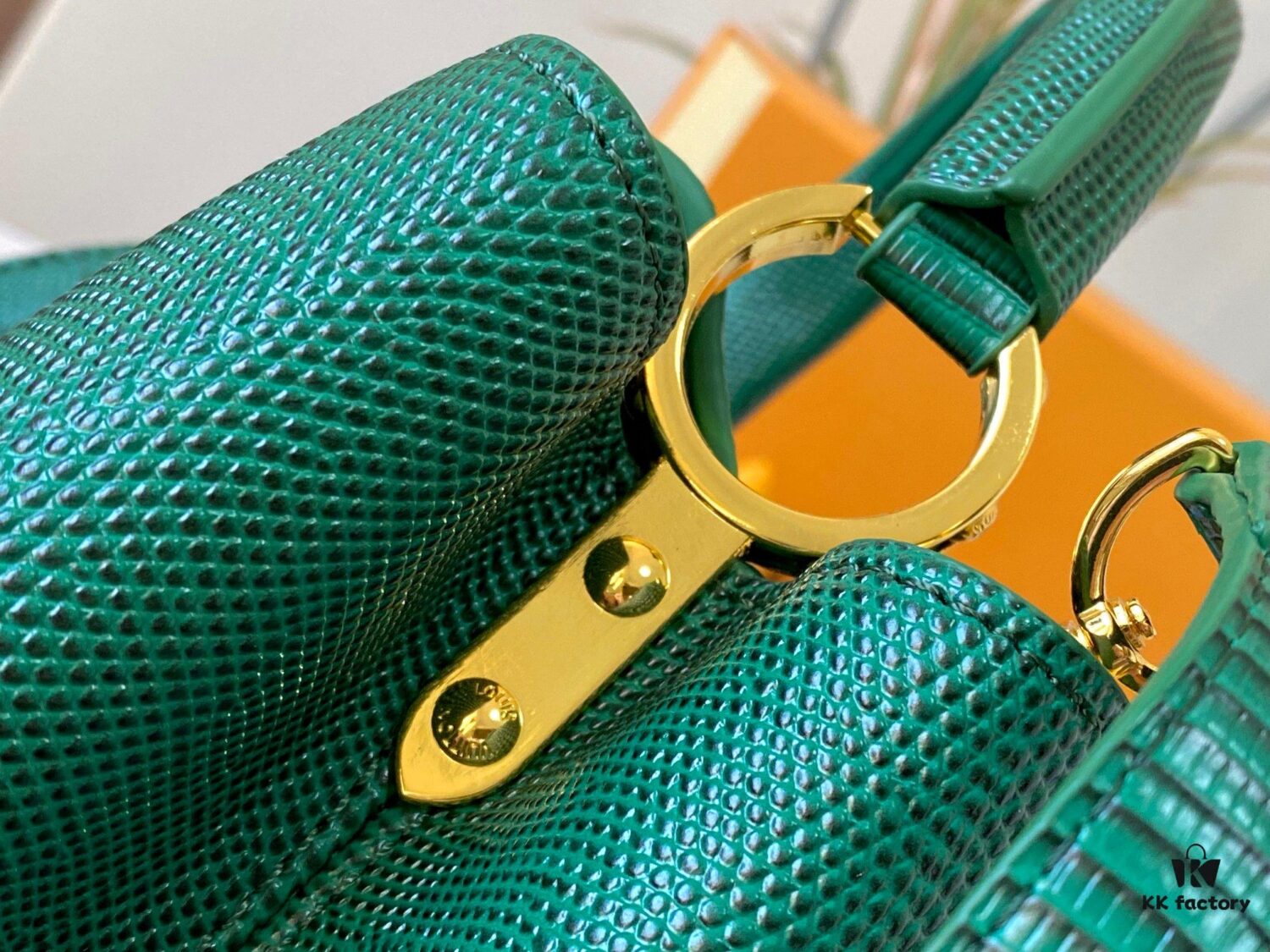 Top-Grade Original Guangzhou Stock M12297 Green Lizard Skin with Gold Diamond Crown Triangle Capucines BB Bag