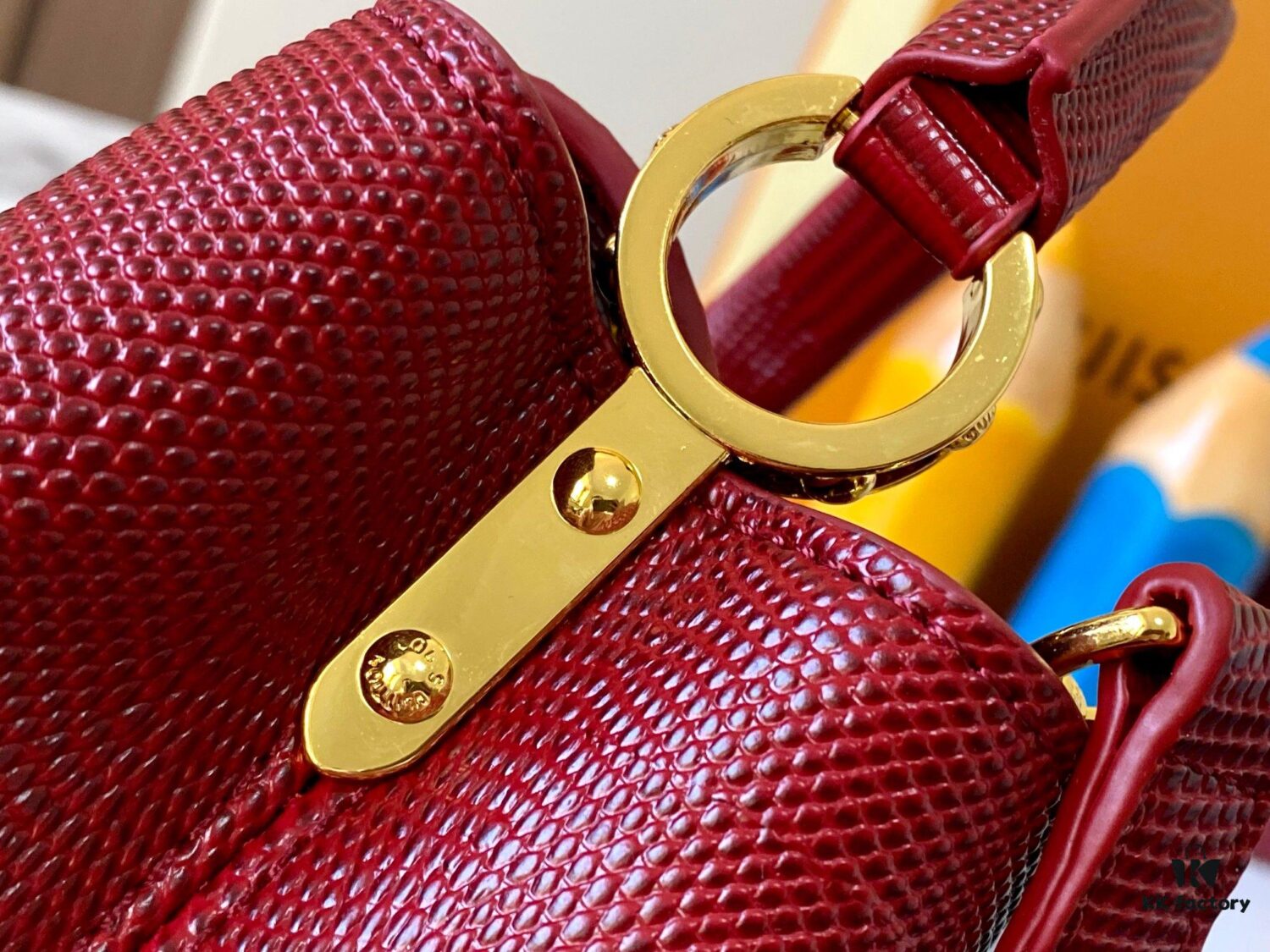 Top Quality Original Guangzhou Stock M12296 Burgundy Lizard Skin Combined with Golden Diamond Crown 🔺 This Capucines Mini Bag Features Luxurious Lizard Leather Exterior with Soft Lambskin Lining, Accented with Brilliant Metallic Hardware