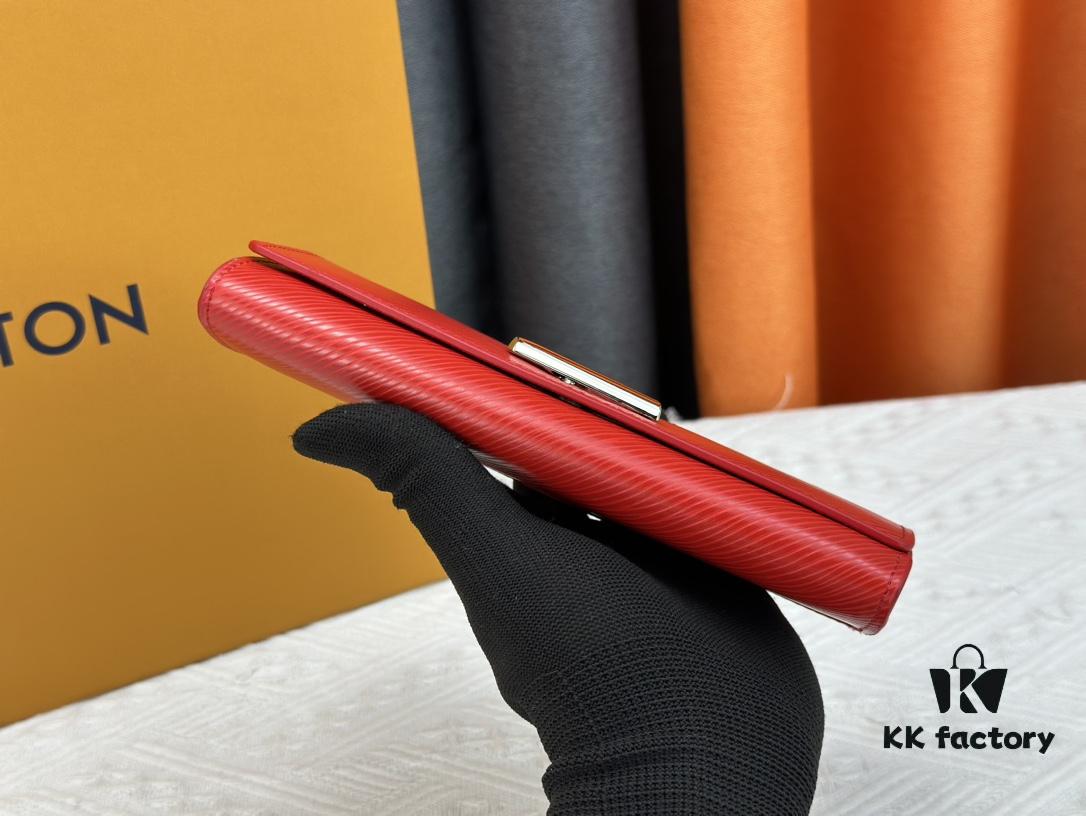 Twist Wallet M61179 in Epi Leather