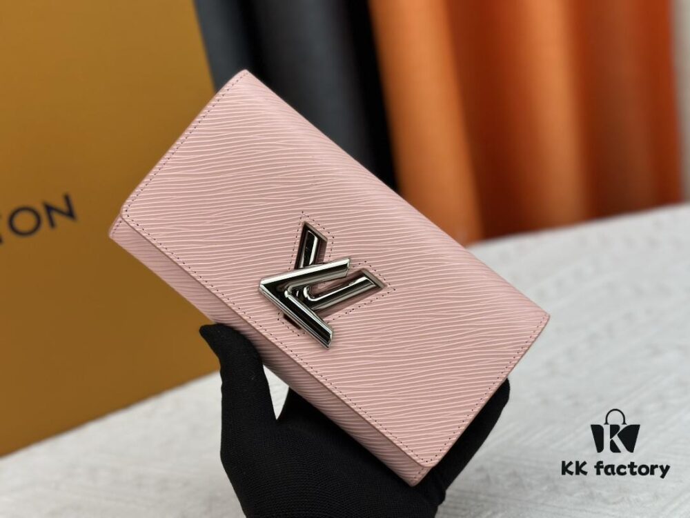 Twist Wallet M61179 in Epi Leather