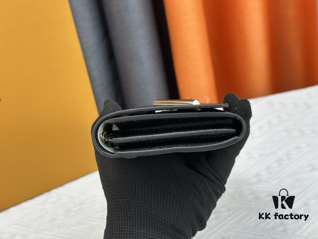 Twist Wallet M61179 in Epi Leather