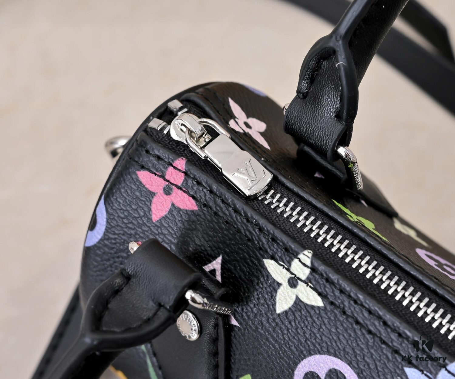 Upgraded Version 140 M13406 M13391 (Authentic Photos, Accurate Match) M81085 New Denim Louis Vuitton × Murakami Collaboration Nano Speedy Bag