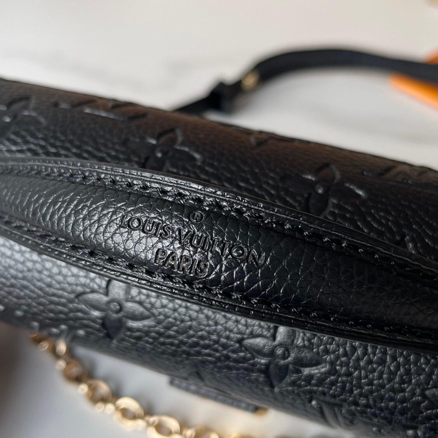 Upgraded Version 160 (High-Quality Replica) M12429 M23940 M40749 M46914 M46279 M22834 M46595 LV Messenger Bag Small East West Métis Handbag