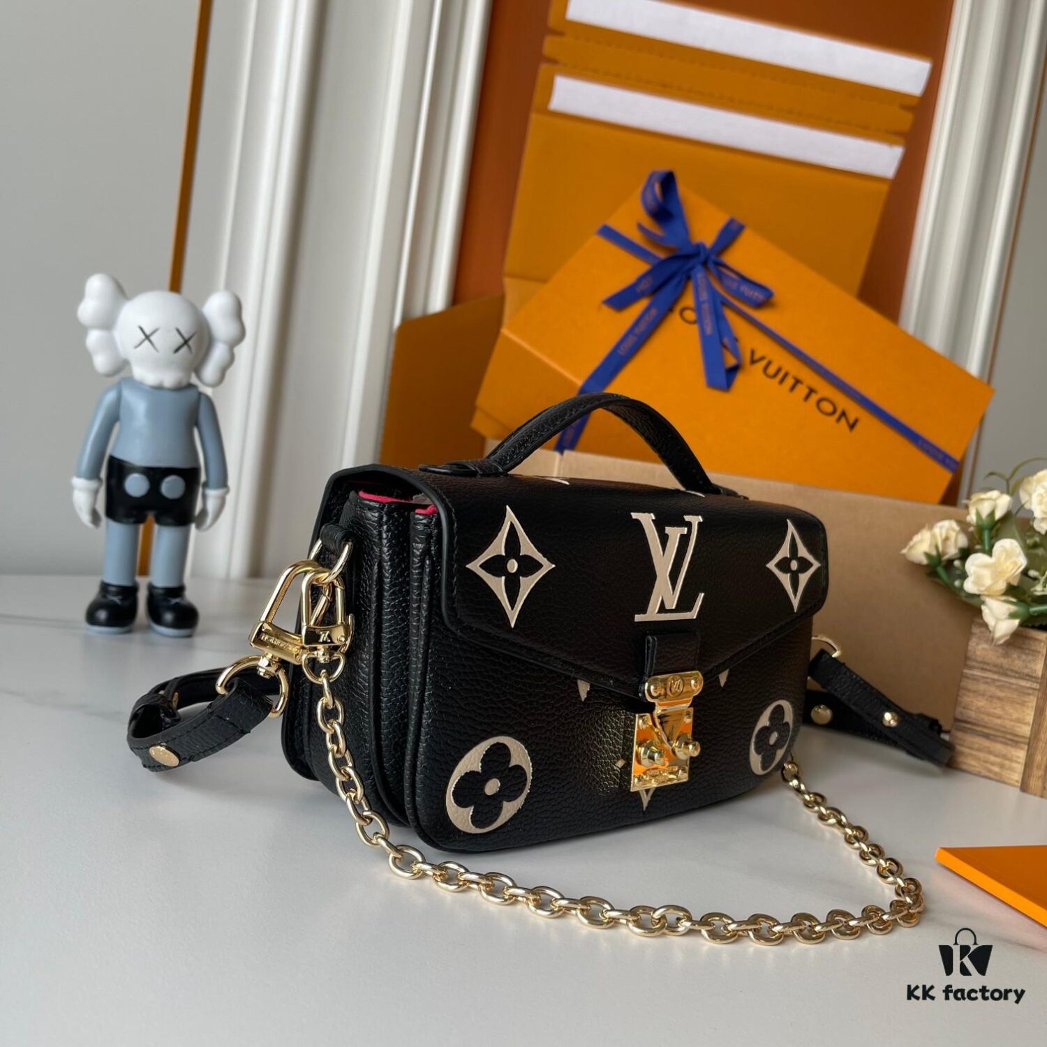 Upgraded Version 160 (High-Quality Replica) M12429 M23940 M40749 M46914 M46279 M22834 M46595 LV Men's Messenger Bag Small East West Métis Handbag