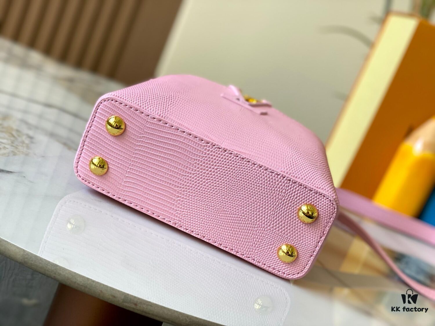 69307e0d6e68136f4d9a7341 Top Quality Original Guangzhou Stock M99527 Pink Lizard Leather with Gold Hardware Capucines Mini Bag