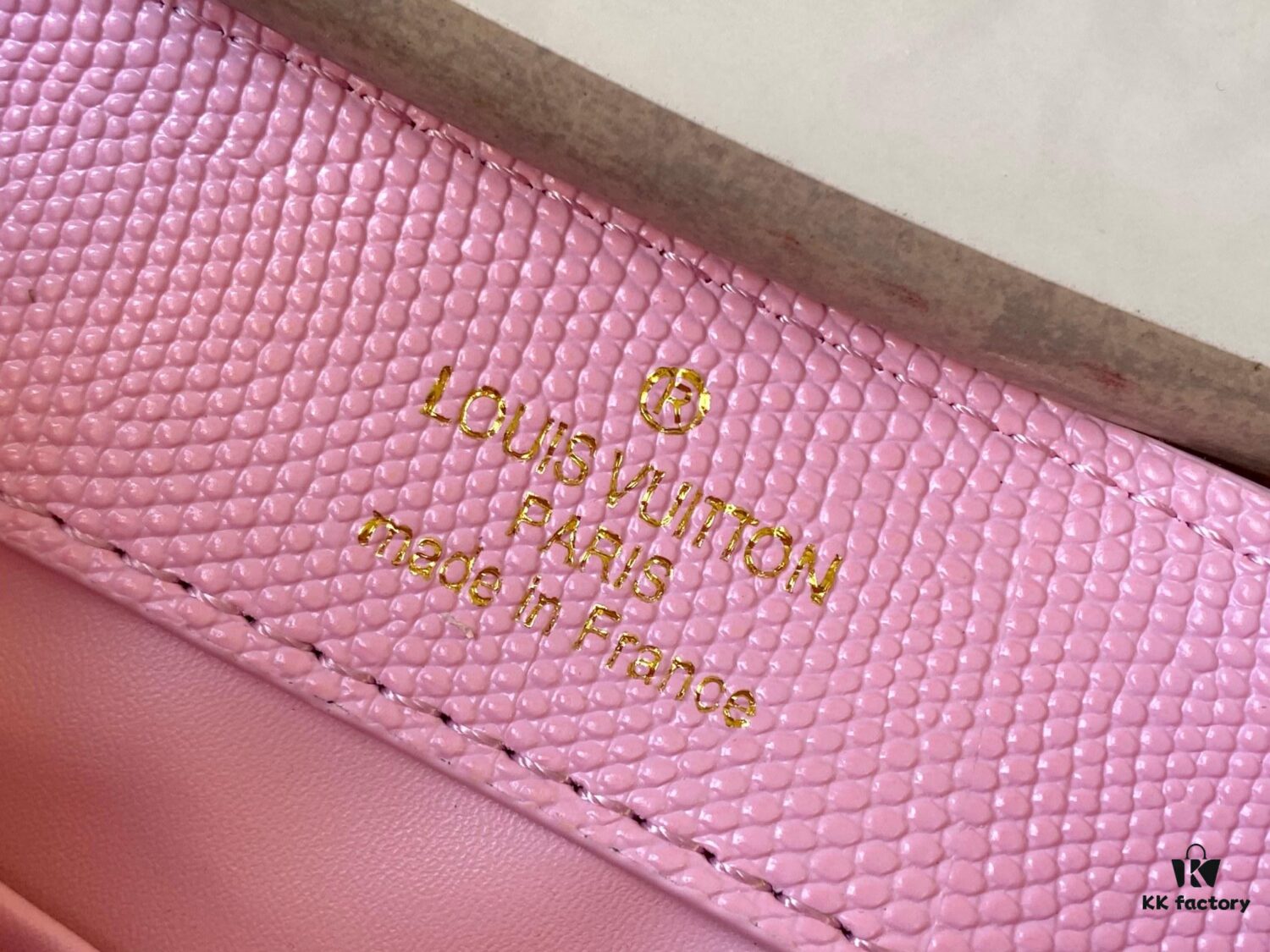 69307e126e68136f4d9a7347 Top Quality Original Guangzhou Stock M99527 Pink Lizard Leather with Gold Hardware Capucines Mini Bag