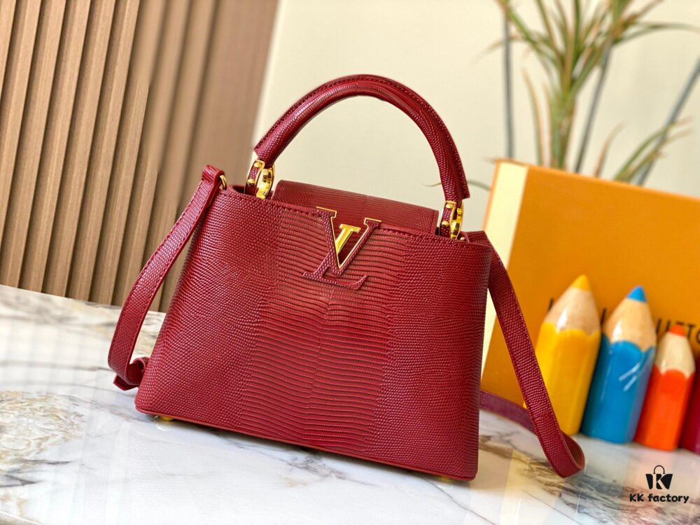 Top Quality Original Guangzhou M99528 Date Red Lizard Leather Gold Buckle Capucines BB Handbag