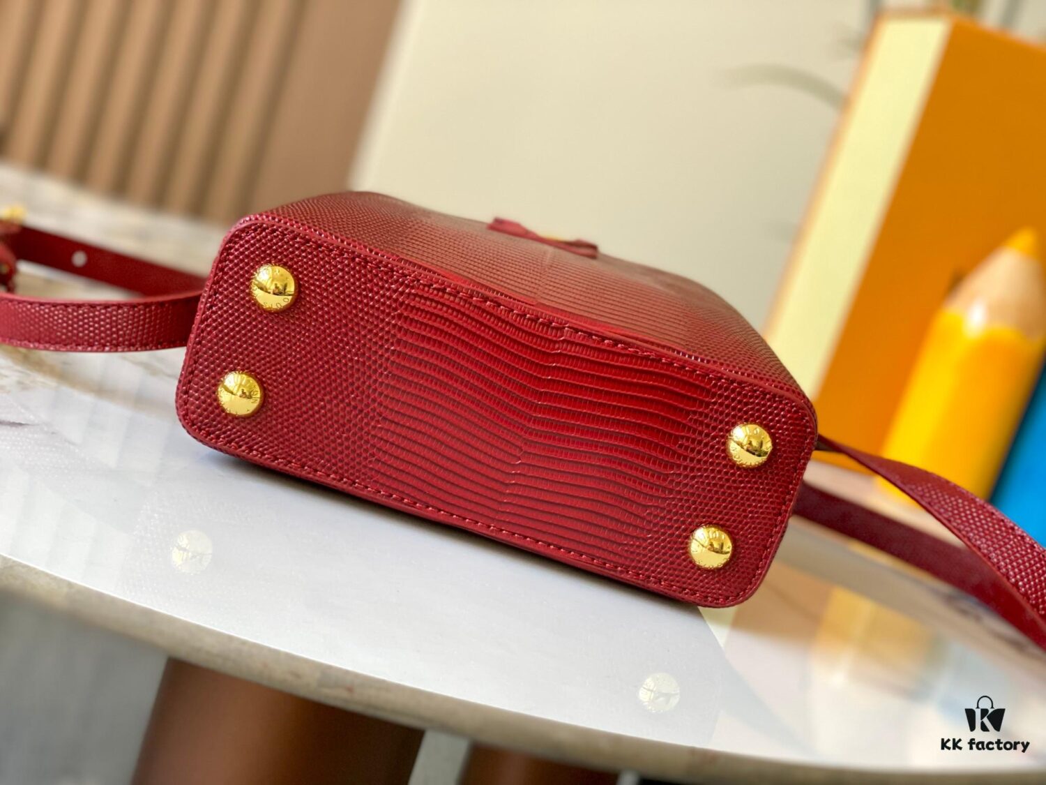 69307e2d6e68136f4d9a7377 Top Quality Original Guangzhou Stock M99527 Burgundy Lizard Leather with Gold Hardware