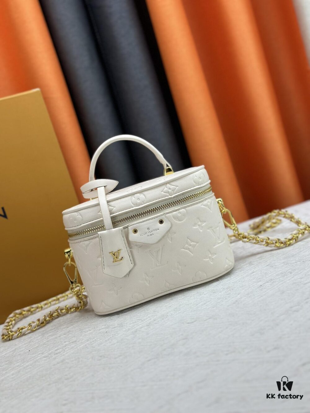 Vanity CC Small Bag in White M25219 and Black M25123