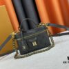 M12427 Vanity Chain Pouch Bag