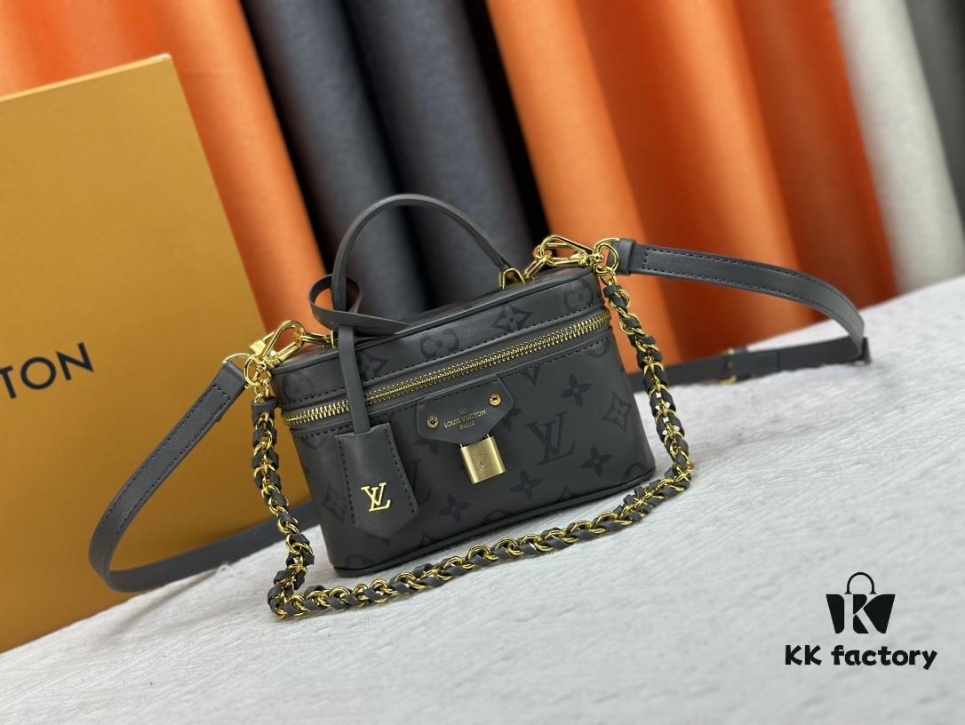 M12427 Vanity Chain Pouch Bag