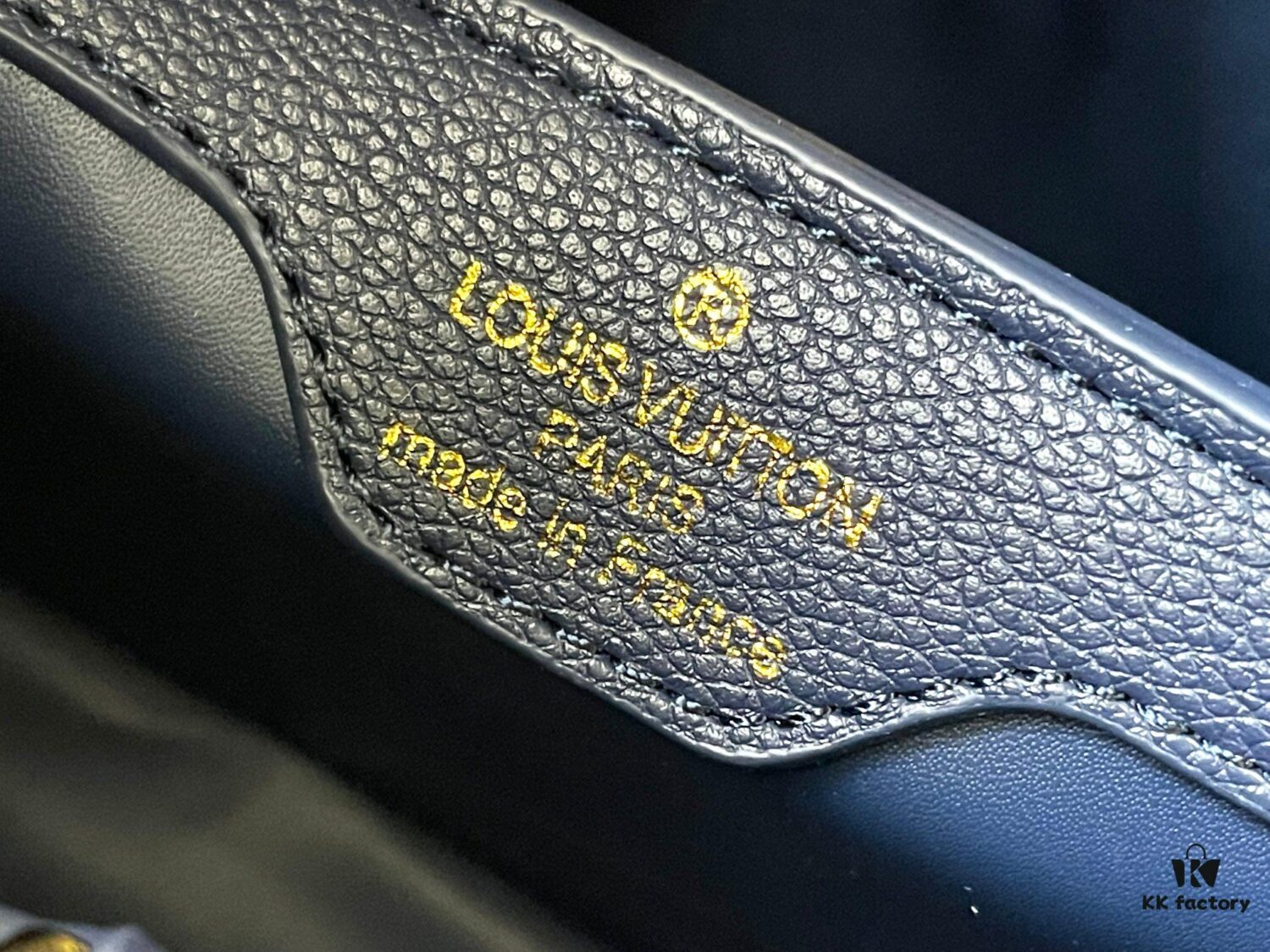 Upgraded Version M21150 Deep Blue Capucines Medium Handbag