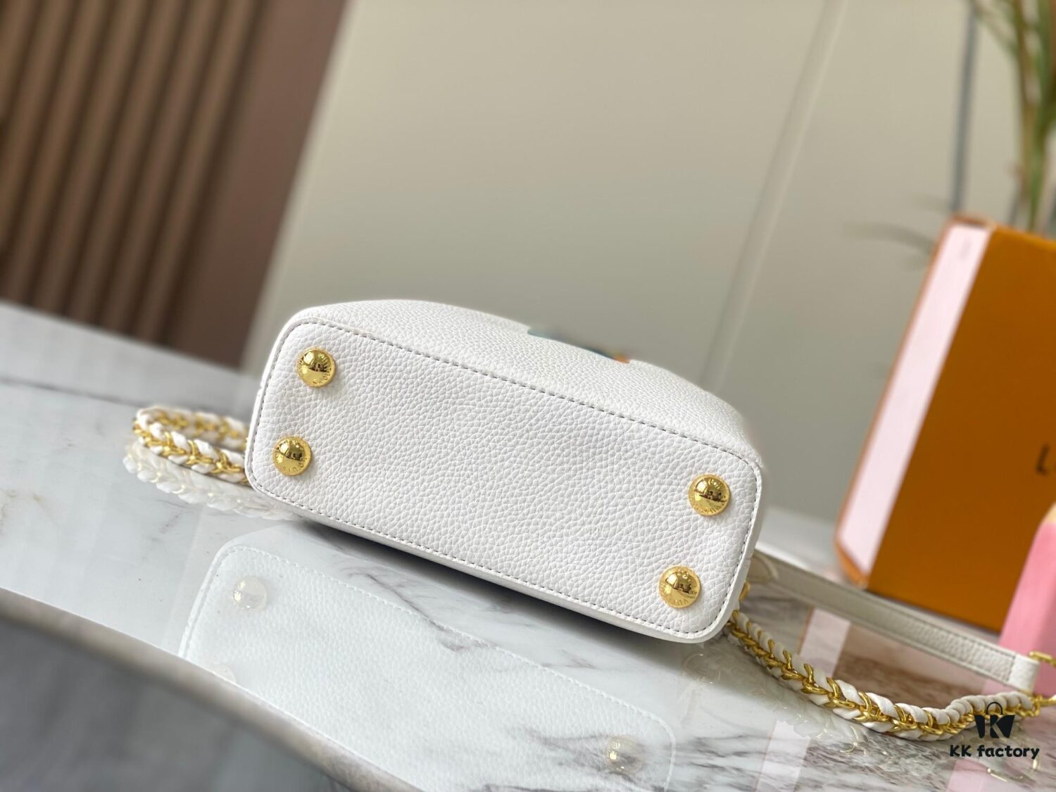 Exclusive On-Site Photo - M222606 Capucines Mini Bag