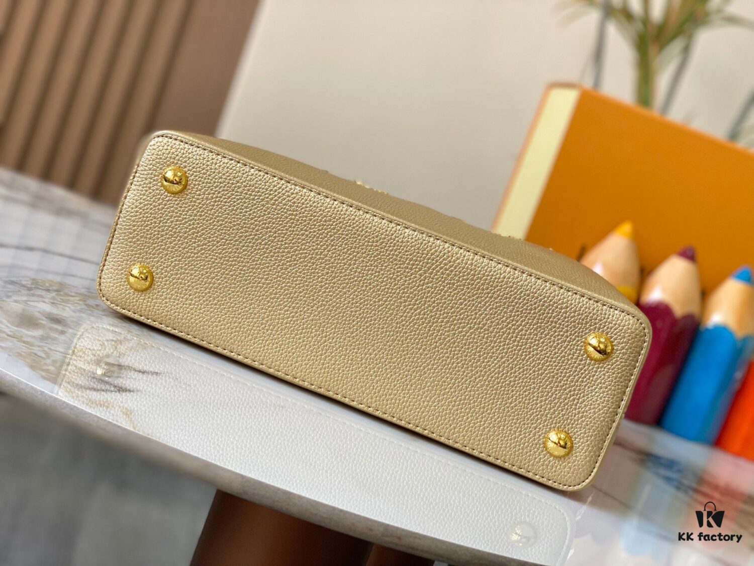 69307efa6e68136f4d9a74ca Top Quality Original Guangzhou Version M24585 Gold-Tone Flower Crown Capucines Bag with Crystal Diamonds