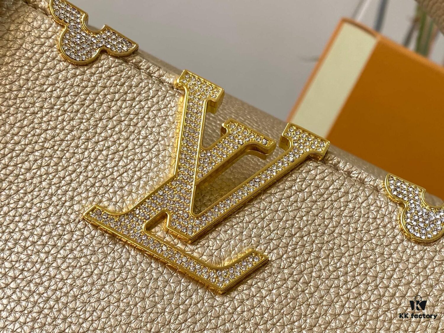 69307efb6e68136f4d9a74cc Top Quality Original Guangzhou Version M24585 Gold-Tone Flower Crown Capucines Bag with Crystal Diamonds