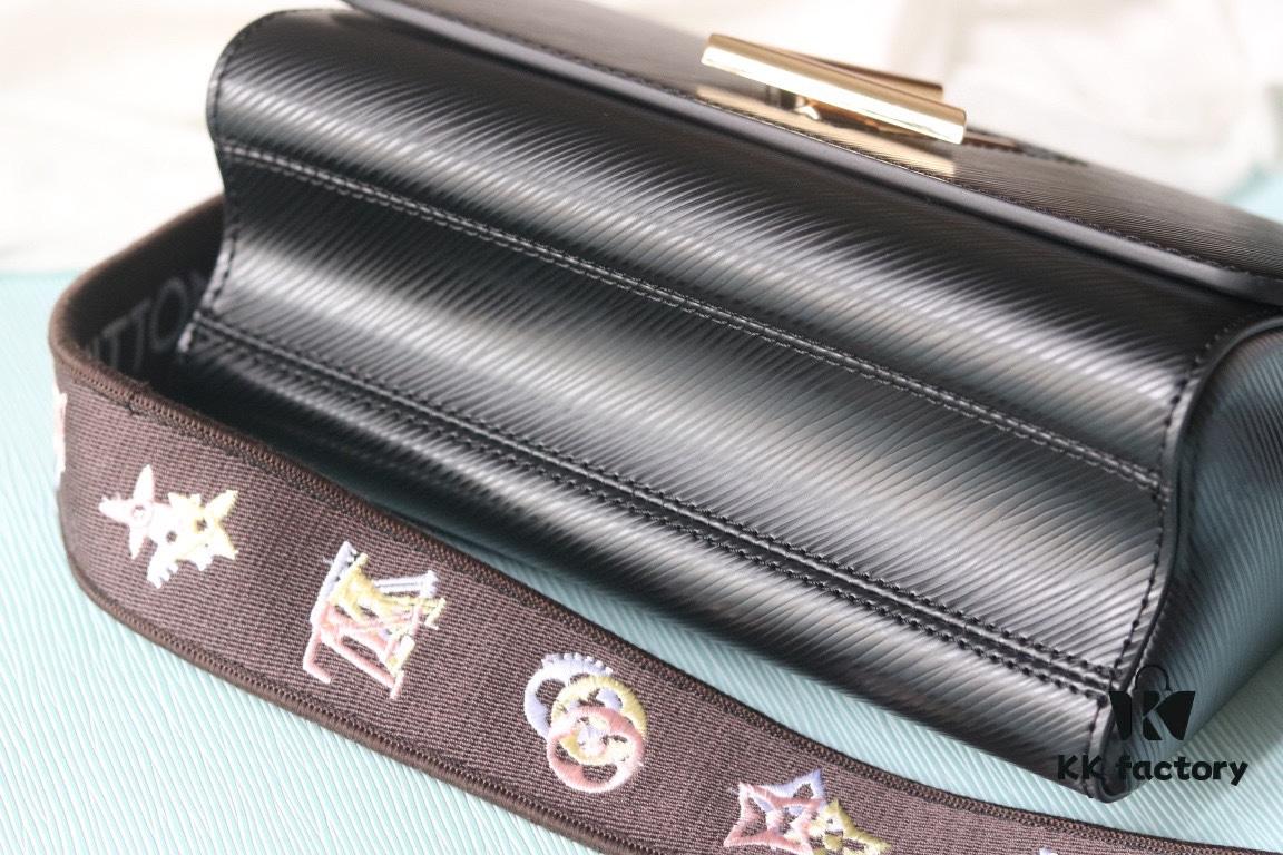 New Arrival Top Quality Original Version Twist Medium Handbag Model No.: 50398/23390/23389