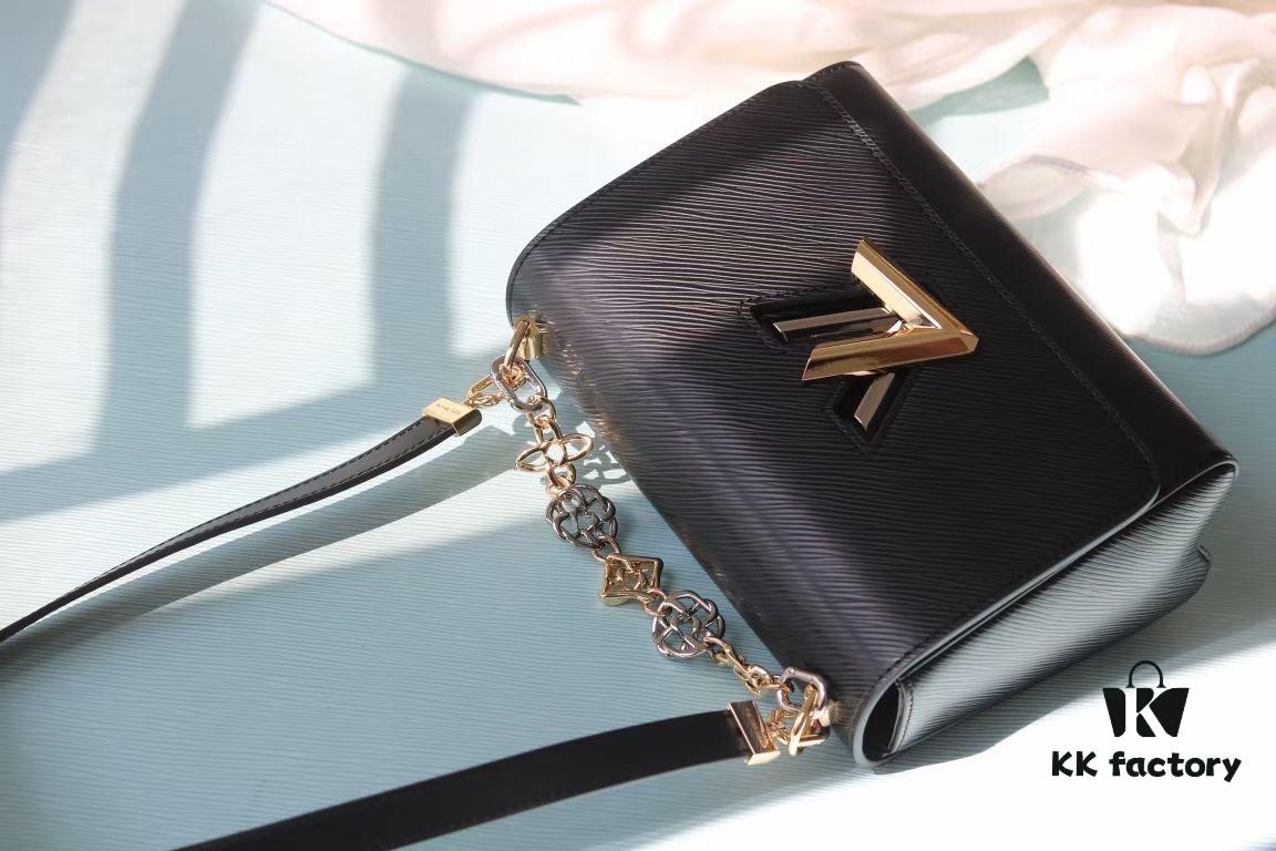 Top-Quality Original Twist Medium Handbag