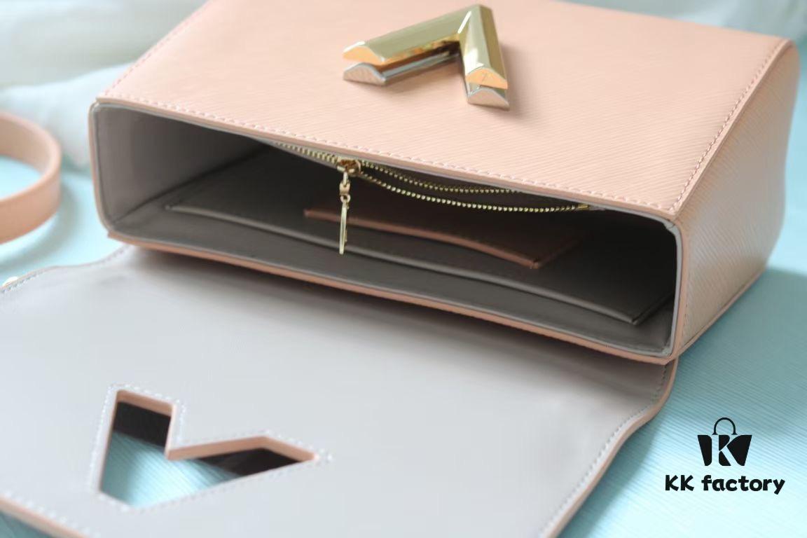 Top-Quality Original Twist Medium Handbag